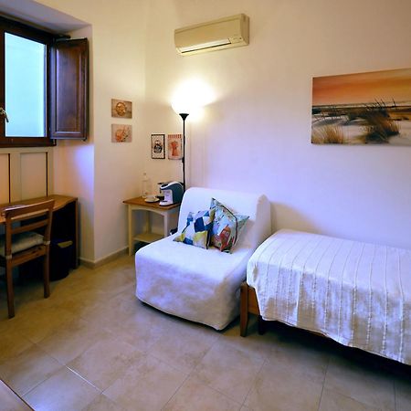 Cataneasy Rooms Luaran gambar
