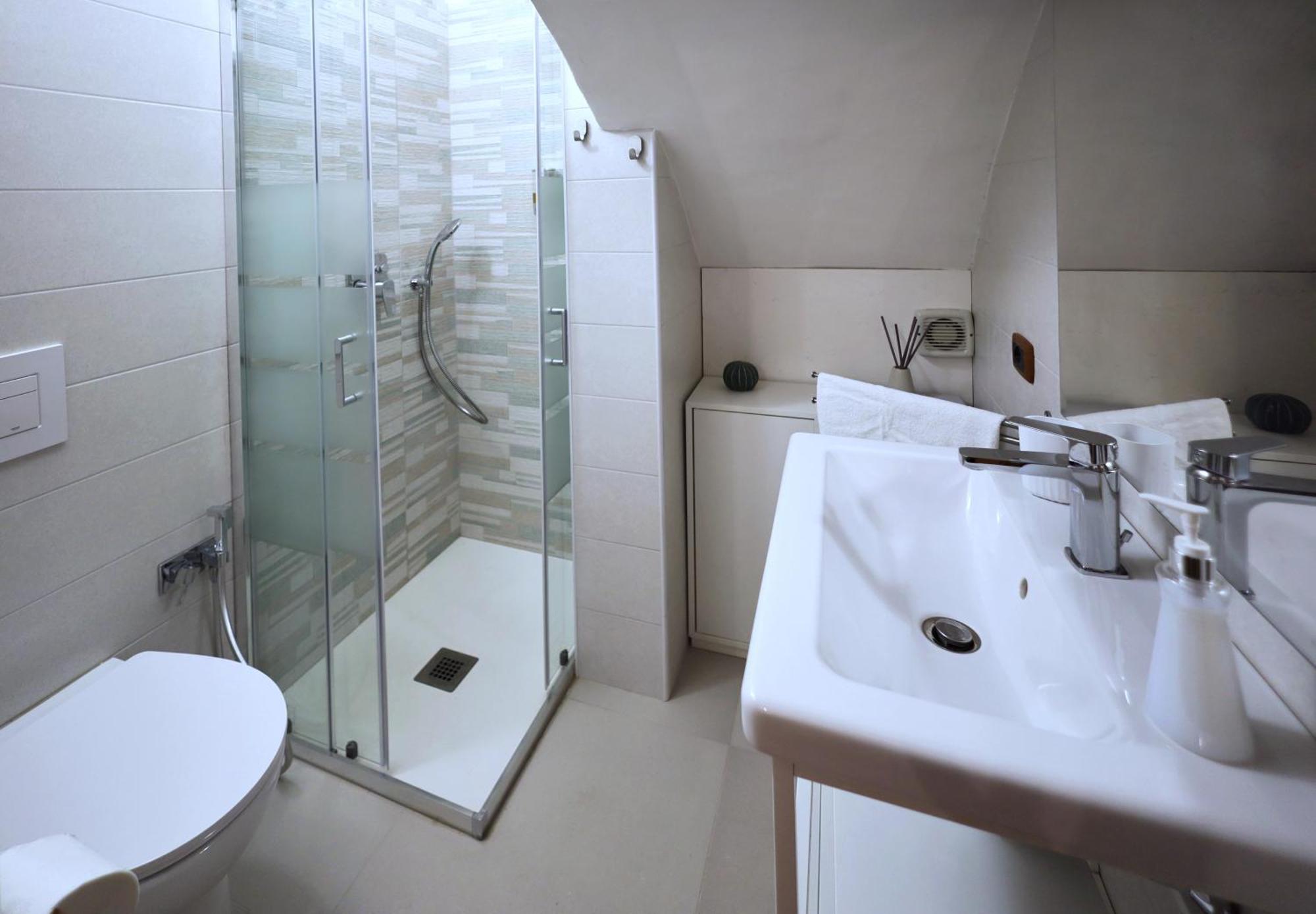 Cataneasy Rooms Luaran gambar
