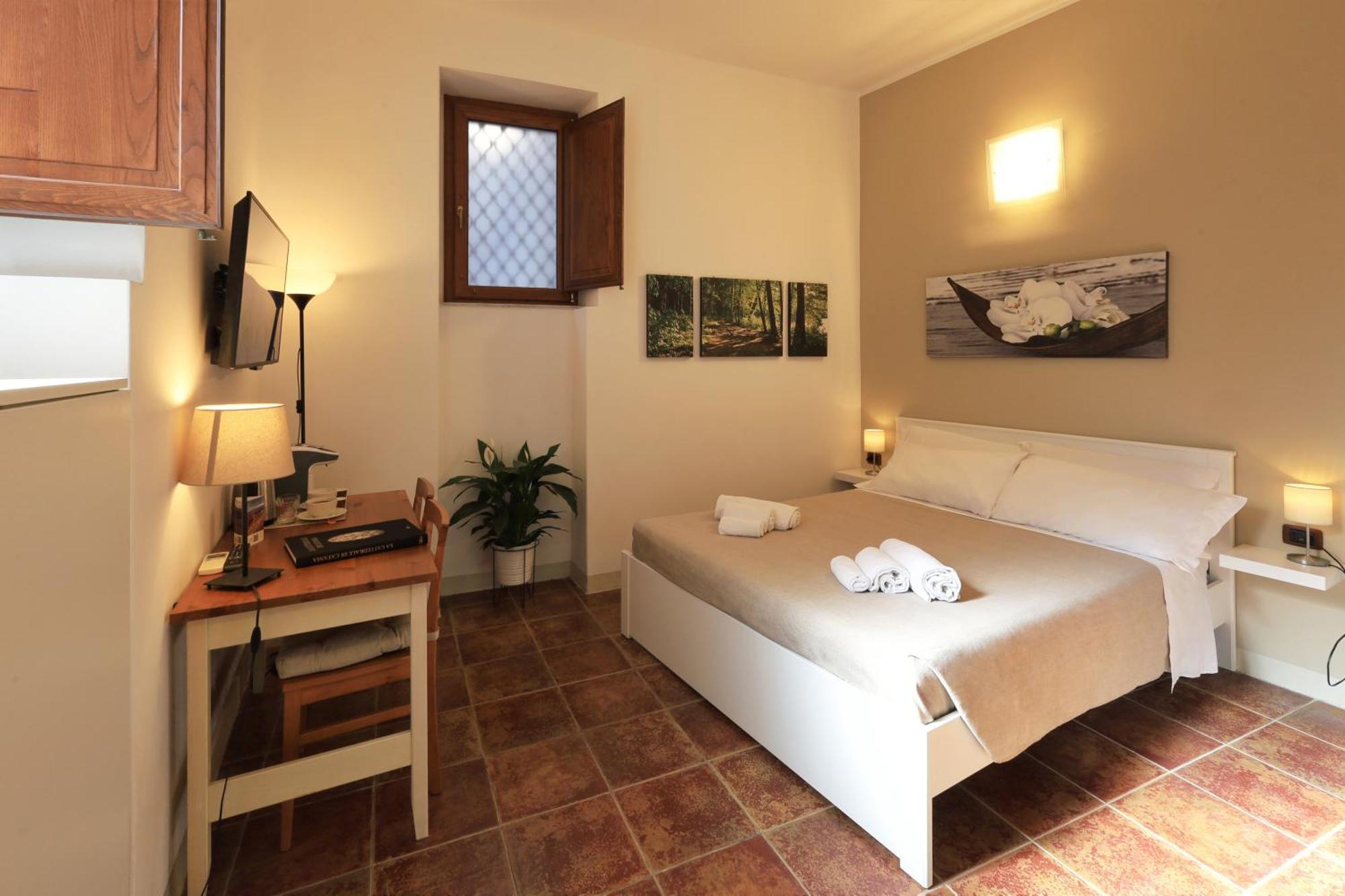 Cataneasy Rooms Luaran gambar