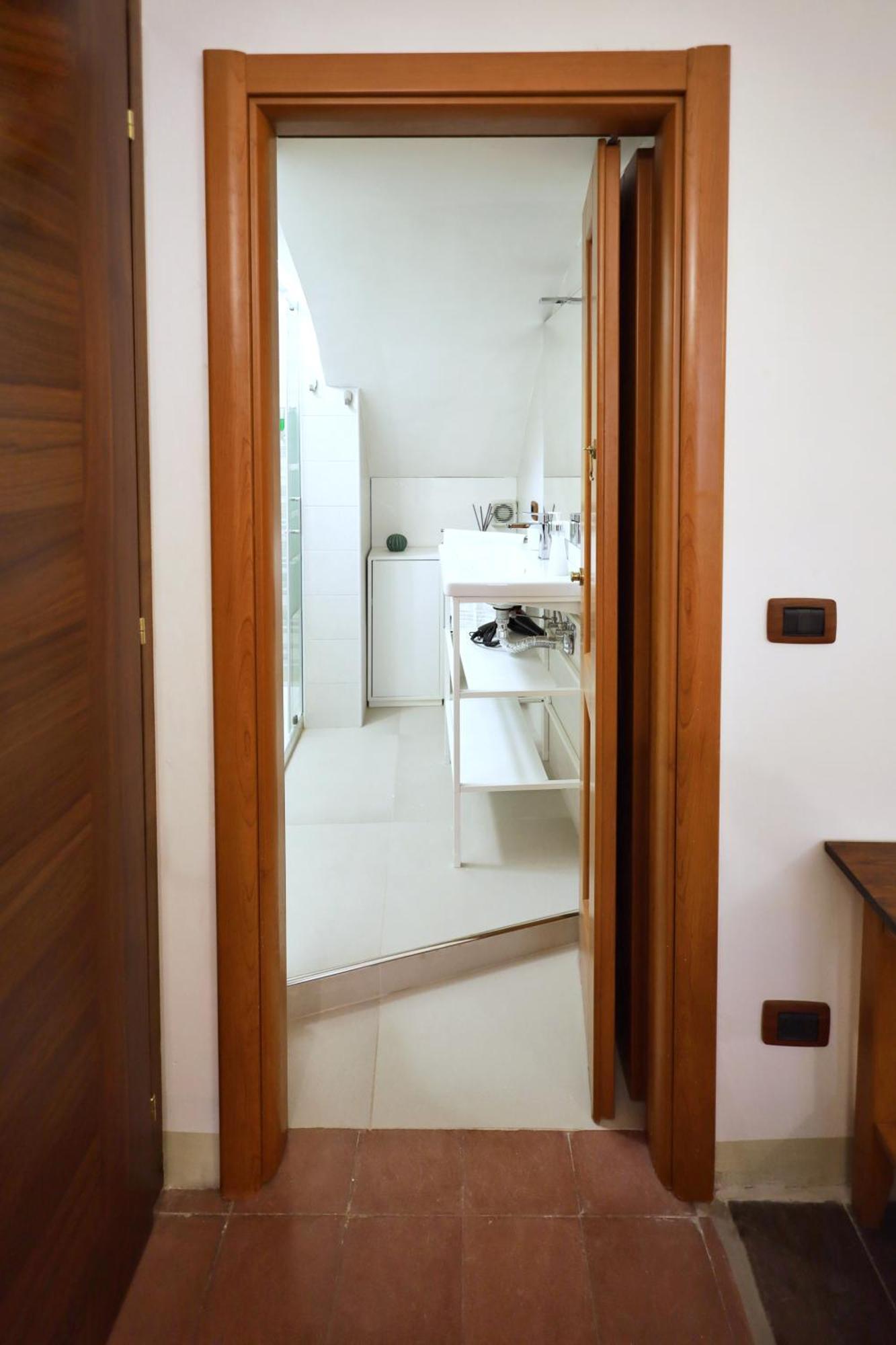 Cataneasy Rooms Luaran gambar