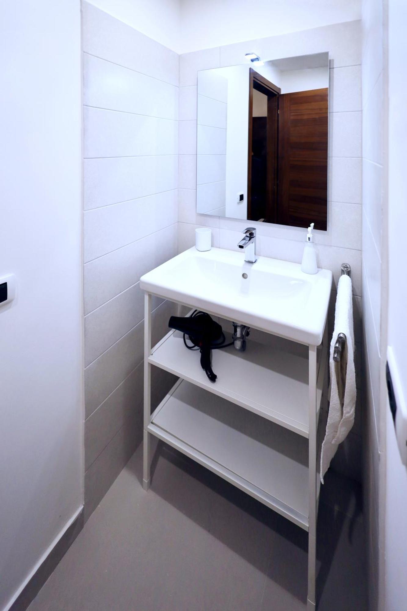 Cataneasy Rooms Luaran gambar