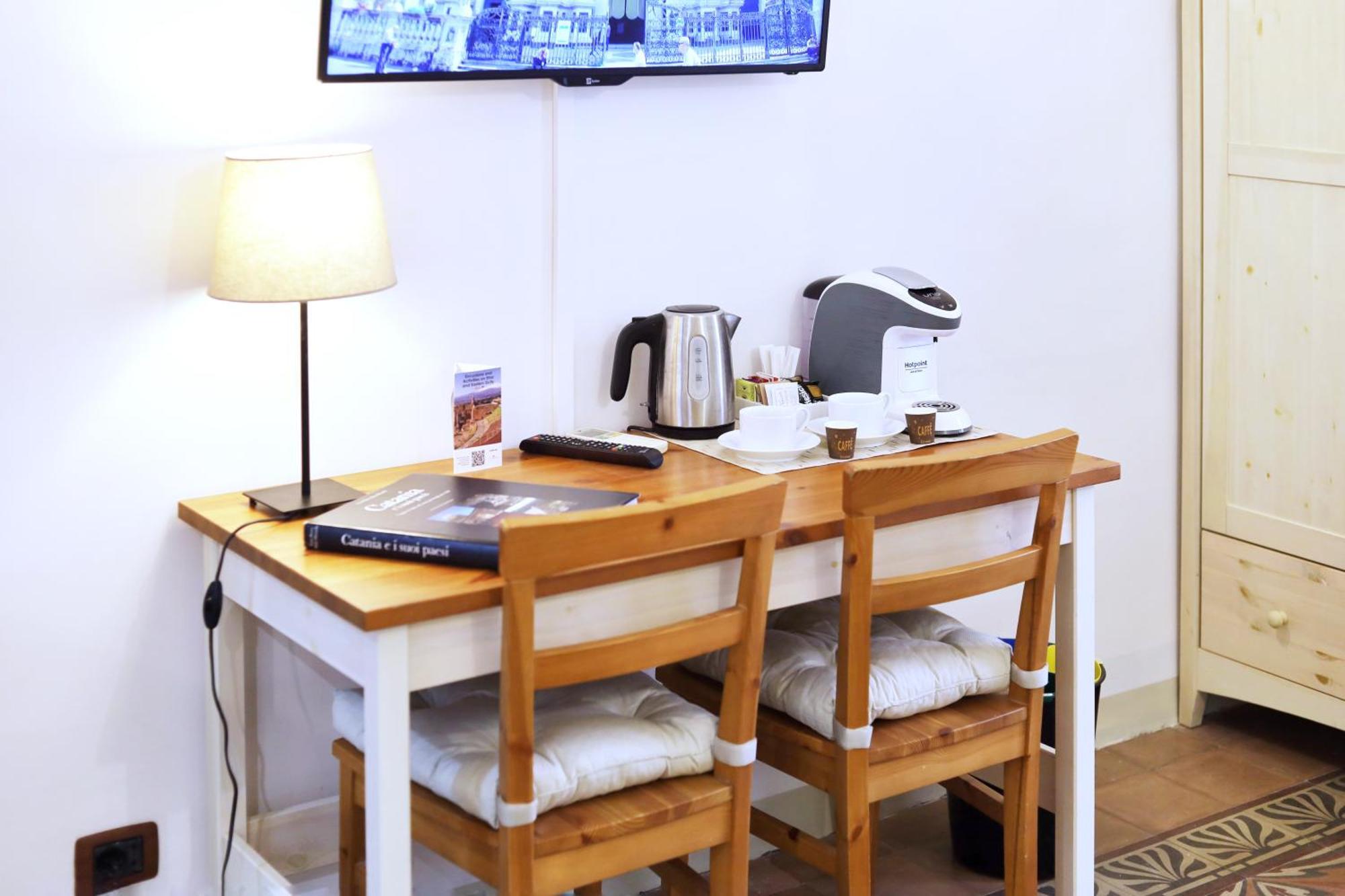 Cataneasy Rooms Luaran gambar