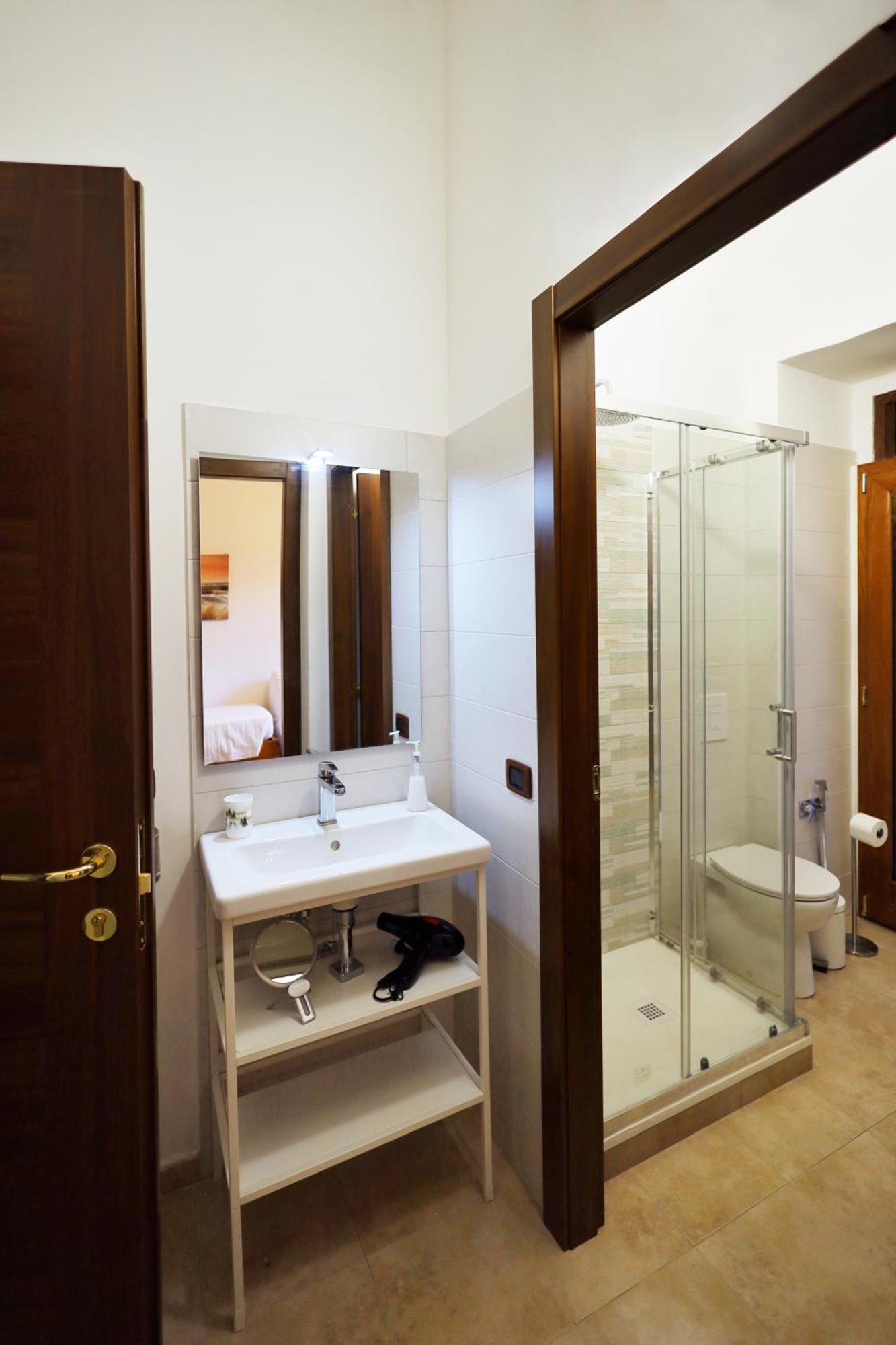 Cataneasy Rooms Luaran gambar
