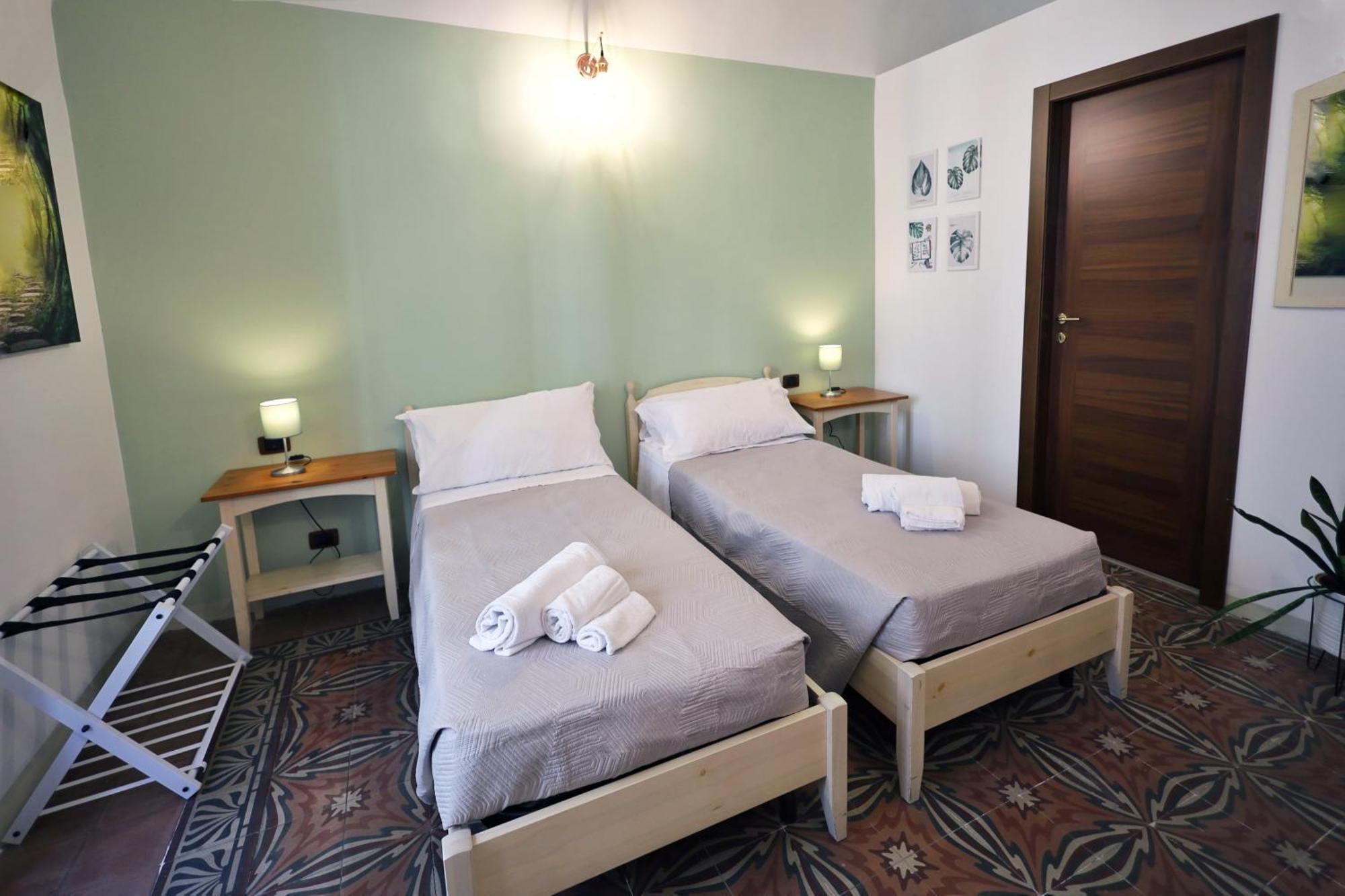 Cataneasy Rooms Luaran gambar